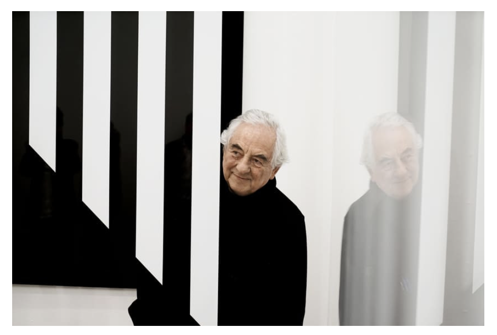 Deux travaux in situ de Daniel Buren 